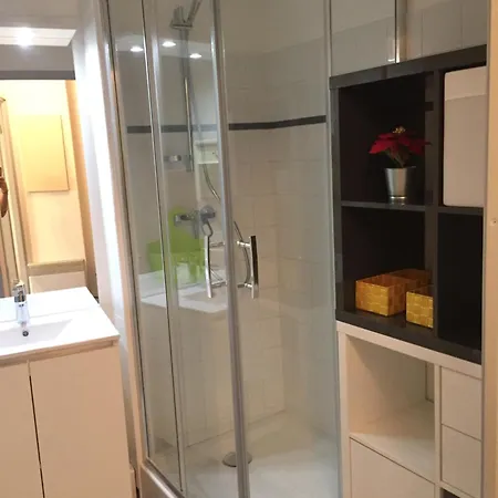 Centre Apartment *